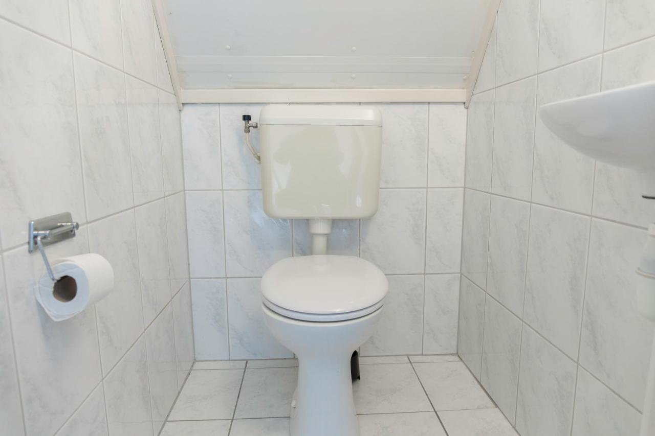 סנט מארטן Bungalow 6 Op Recreatiepark De Wielen מראה חיצוני תמונה